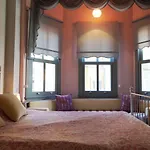 Tilas - In 19th Century Wooden Townhouse,kadikoy Hotel