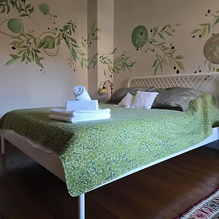 Tilas - In 19th Century Wooden Townhouse,kadikoy Istanbul