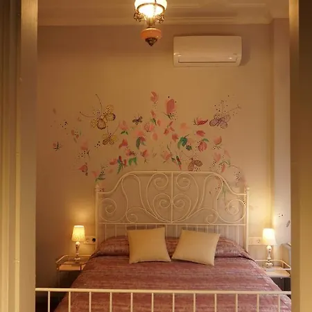 Tilas - In 19th Century Wooden Townhouse,kadikoy Hotel Istanbul