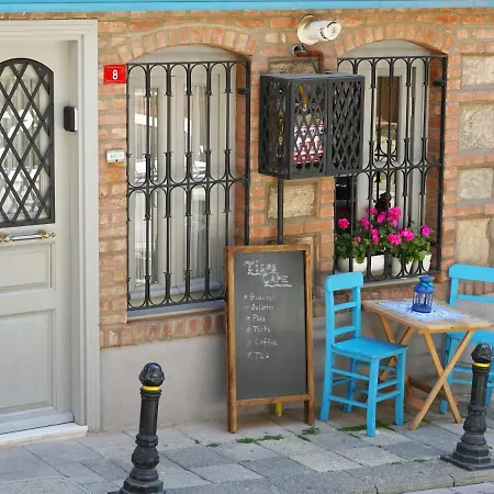 Szálloda Tilas - In 19th Century Wooden Townhouse,kadikoy