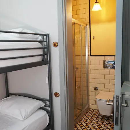 Tilas - In 19th Century Wooden Townhouse,kadikoy Istanbul