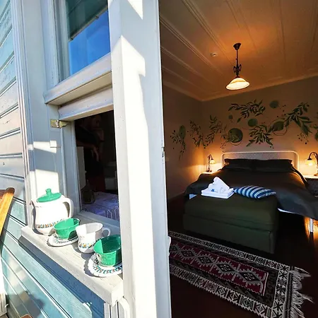 Tilas - In 19th Century Wooden Townhouse,kadikoy Hotell *