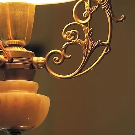 Hotel Tilas - In 19th Century Wooden Townhouse,kadikoy