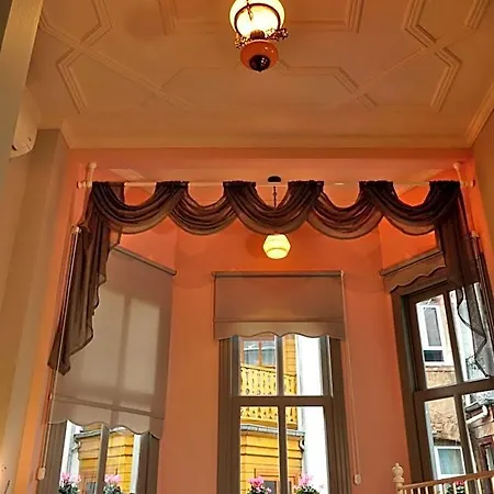 Tilas - In 19th Century Wooden Townhouse,kadikoy Hotel Istanbul