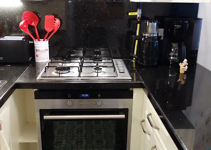 Tilas - In 19th Century Wooden Townhouse,kadikoy فندق