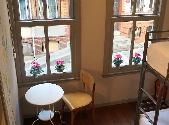 Tilas - In 19th Century Wooden Townhouse,kadikoy * اسطنبول