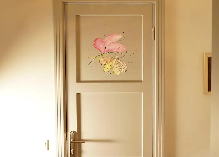 Tilas - In 19th Century Wooden Townhouse,kadikoy