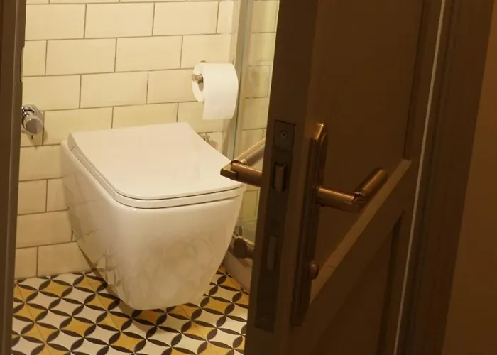 Tilas - In 19th Century Wooden Townhouse,kadikoy