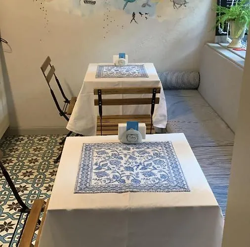 فندق Tilas - In 19th Century Wooden Townhouse,kadikoy *