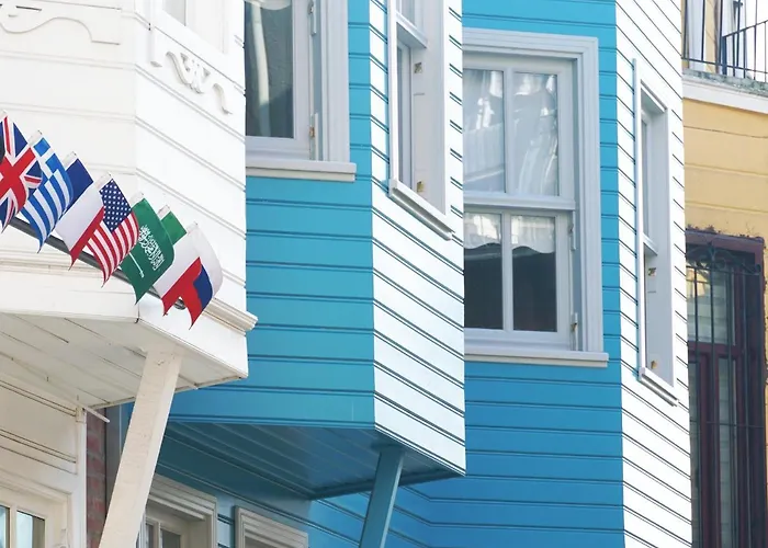 Tilas - In 19th Century Wooden Townhouse,kadikoy فندق