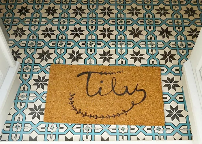 Tilas - In 19th Century Wooden Townhouse,kadikoy * اسطنبول