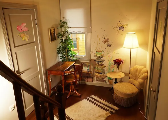 Tilas - In 19th Century Wooden Townhouse,kadikoy * اسطنبول