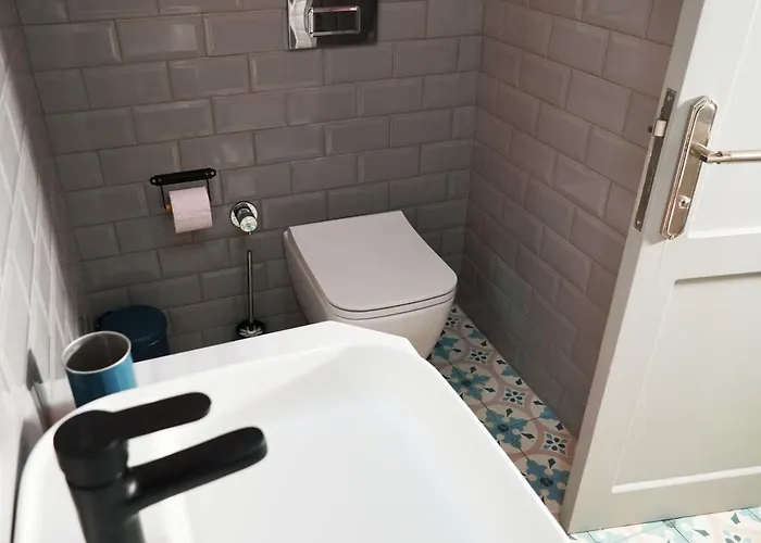 Tilas - In 19th Century Wooden Townhouse,kadikoy فندق اسطنبول