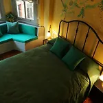 Tilas - In 19th Century Wooden Townhouse,kadikoy Hotel Estambul